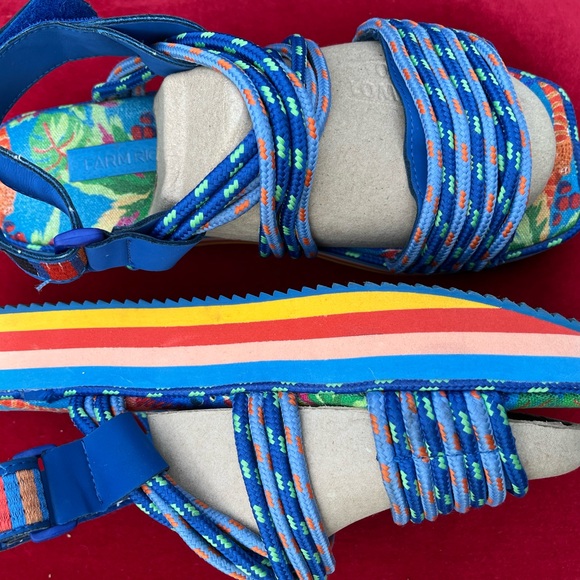 Farm Rio Blue Macaw Rainbow Strappy Platform Sandal Tropical Size 10 - Picture 5 of 11